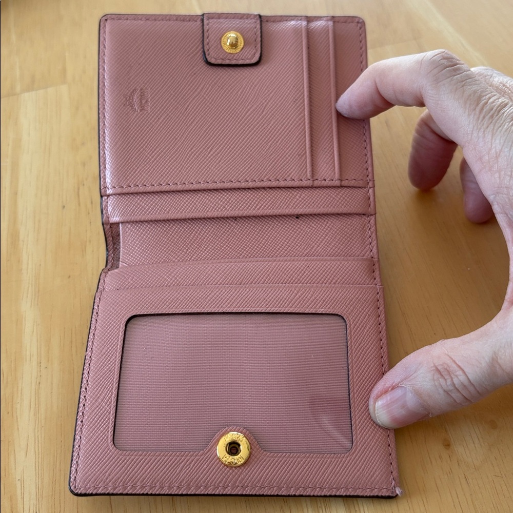 MCM Rabbit Snap Wallet - Picture 9 of 9